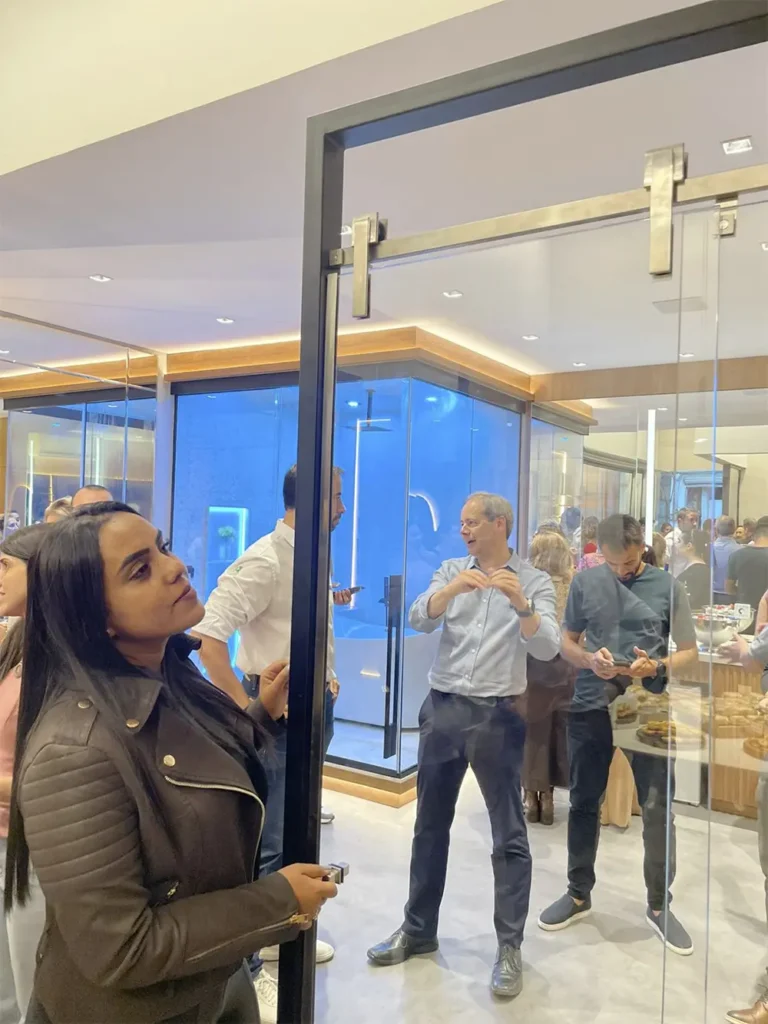 Crédito: Slider presente nos 37 Anos da Decorvid com Inauguração do Novo Showroom